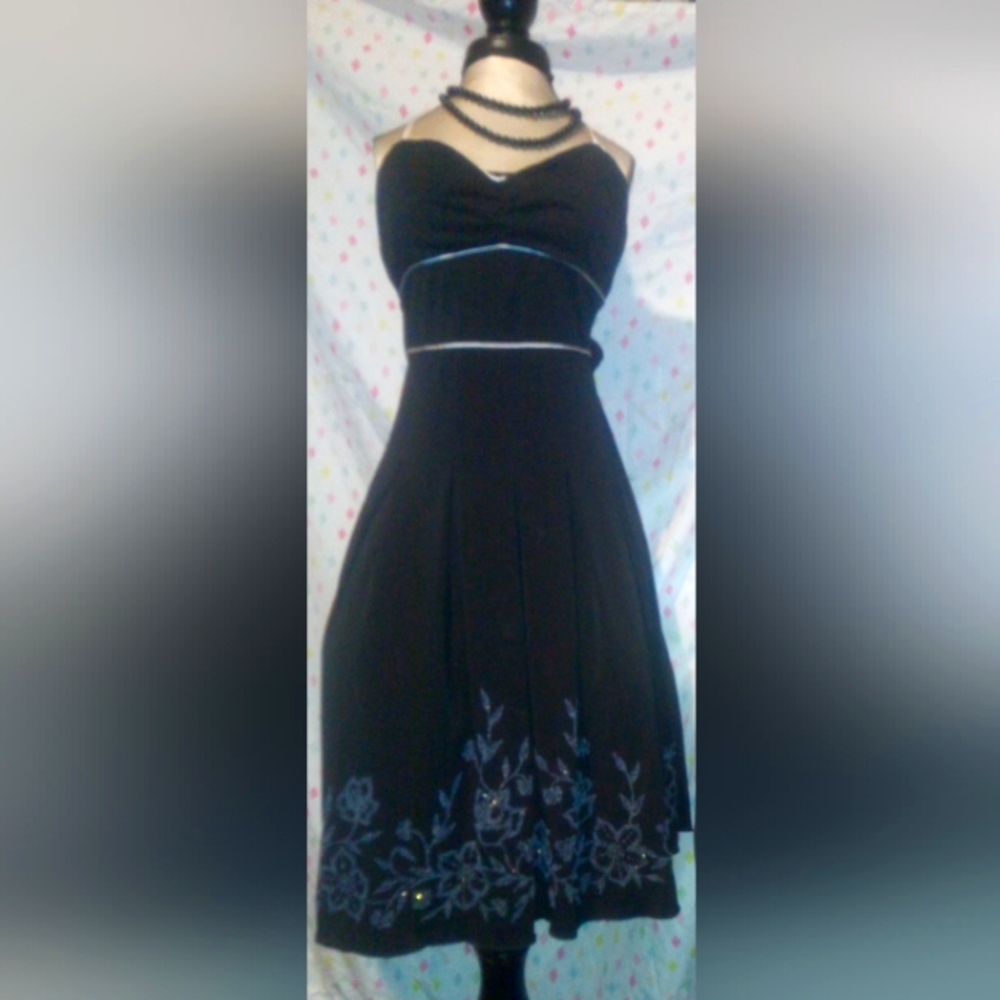 Trixxi Dress